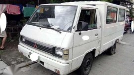 isuzu elf dropside 4be1 inline nkr 14ft Truck