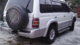 Mitsubishi Pajero 1998 local issue manual transmission