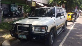 Isuzu Trooper Model 2004 White For Sale