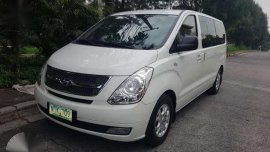 2010 Hyundai Starex CVX VGT MT White 
