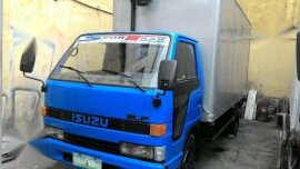 2005 isuzu elf 14ft alum van 6w no trakban eagle inline engine