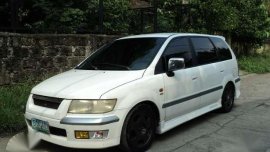 Mitsubishi Grandis AT