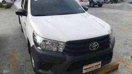 Toyota hilux j 4x2 2016 MT