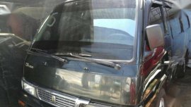 nissan urvan shuttle