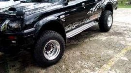 Mitsubishi Strada Endeavor 2002 Black MT 