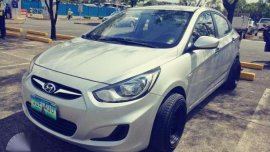 Hyundai accent 2013 toyota corolla altis honda civic