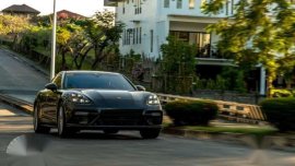 2017 Porsche Panamera Turbo