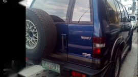  Isuzu Trooper 2000 Blue MT For Sale