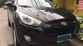Hyundai Tucson Automatic 2010 vs 2011 2012 innova Fortuner