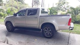 Toyota hilux G 4x4 2010 model