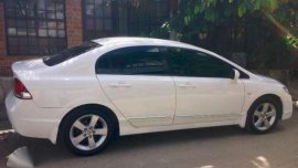 Honda Civic 2009 White AT For Sale