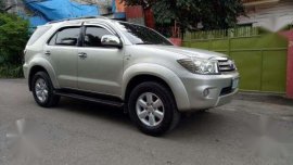 2010 Toyota Fortuner G MT Silver For Sale