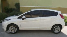 Ford FIESTA 2010 _ AT * flawless condition * super fresh * all power