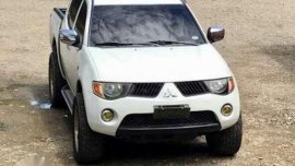 Mitsubishi Strada
