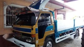 Isuzu elf giga 16ft NPR 4hf1
