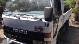 Isuzu Elf NKR 10ft White MT 2003 For Sale
