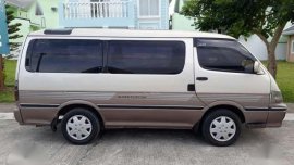 Toyota Hi Ace Custom van Revo Adventure