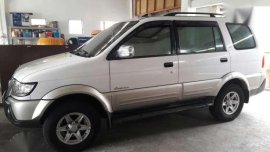 Isuzu Crosswind 2012 White AT For Sale