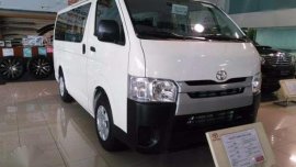 New Toyota HiAce Commuter MT 2017