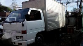 lsuzu elf van good condition for sale
