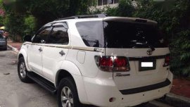 Toyota Fortuner V 3.0 4x4 Top of the Line for sale