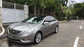 Hyundai Sonata 2011 Silver AT For Sale
