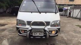 1999 Toyota Hiace 2.0 gas local MT