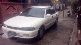 Mitsubishi Lancer Glxi 1993 White MT 