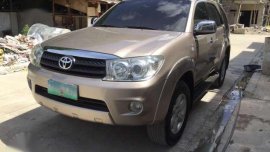 2010 Toyota Fortuner G AT Beige For Sale