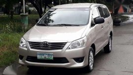 Toyota Innova E MT Silver 2012 For Sale