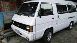 Mitsubishi L300 versa van good for sale