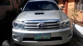 2010 4x4 Fortuner very fresh for sale