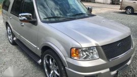 Ford ExpeditionXLT TRITON 4.6L 4X2 AT 2003