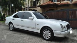 1999 Mercedes Benz E 240 Elegance White AT White Leather Fresh