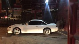 White Nissan s14 MT
