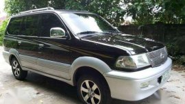 Toyota revo 2001 sports runner