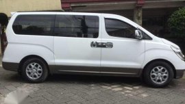 Hyundai Grand Starex 2009 White MT For Sale