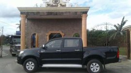 Toyota Hilux G MT 2009 4x2 Black For Sale