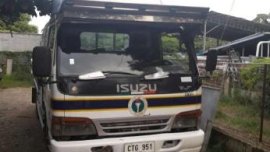 Isuzu Elf Giga NPR