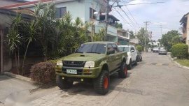 Mitsubishi Strada 2000 4x4 Green MT For Sale