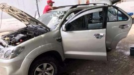 Toyota Fortuner G 4x2 2006 Silver AT For Sale