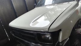 1990 Toyota Hilux Manual Diesel White for sale