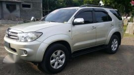 Toyota Fortuner G 2009 Silver AT For Sale