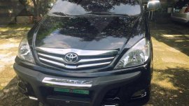 Toyota Innova 2011 Black van for sale 