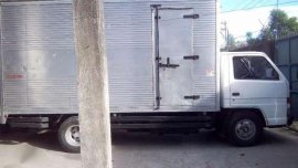 Isuzu Elf Truck Aluminum Van 2002 Model