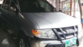 FS: Isuzu Crosswind 2010 model