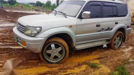 2000 Land Cruiser Prado 4x4 AT White For Sale