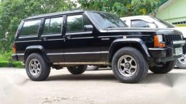 Jeep Cherokee 1993 4x4 4.0 MT Black For Sale