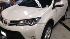 2013 Toyota RAV4 AT Gas White