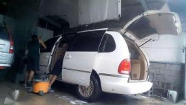Chrysler town and country 1997